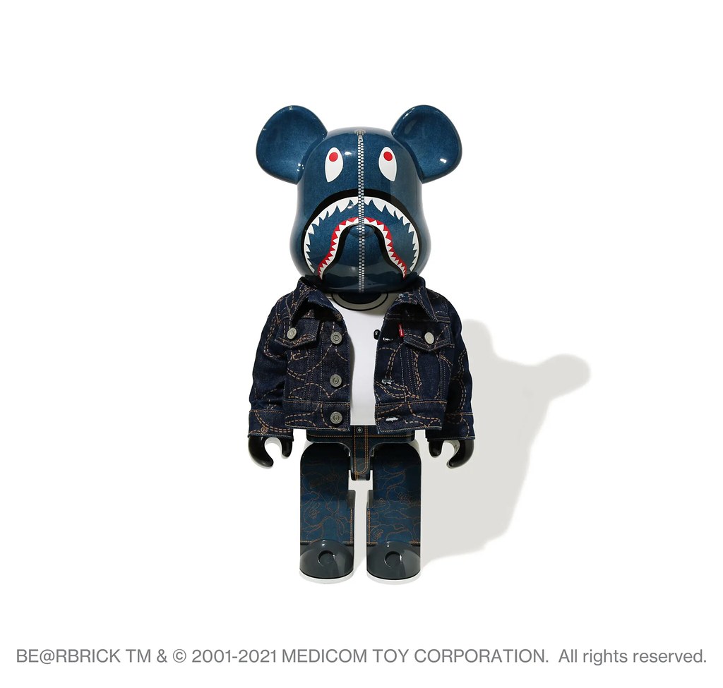 Levi’s × BAPE 联名 BE@RBRICK！ 100％&400％套装组、1000％同步登场